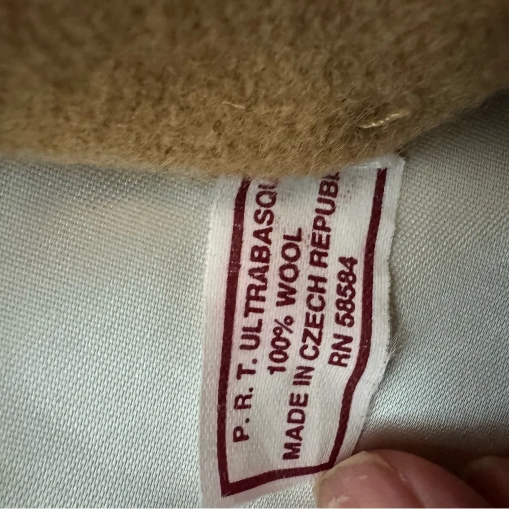 Elegant‎ Tan Wool Beret